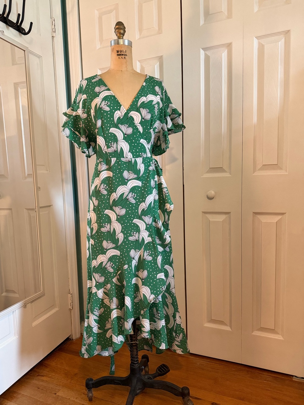 Max Studio Green Floral Wrap Midi Dress
